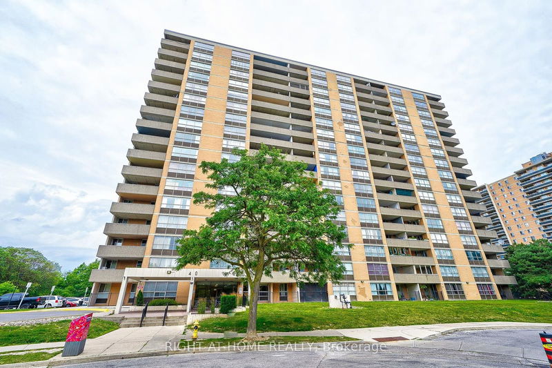 Preview image for 40 Panorama Crt #1110, Toronto