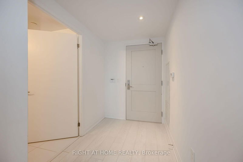 Preview image for 26 Gibbs Rd E #535, Toronto