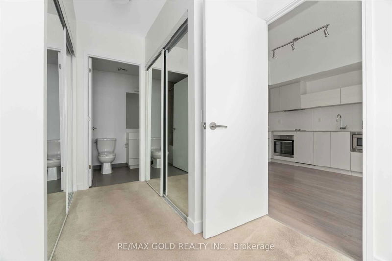 Preview image for 20 Thomas Riley Rd #1808, Toronto