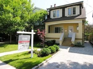 Preview image for 127 Durie St, Toronto
