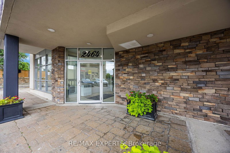 Preview image for 2464 Weston Rd #402, Toronto