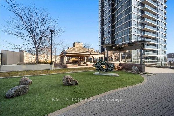 Preview image for 1 Valhalla Inn Rd #904, Toronto