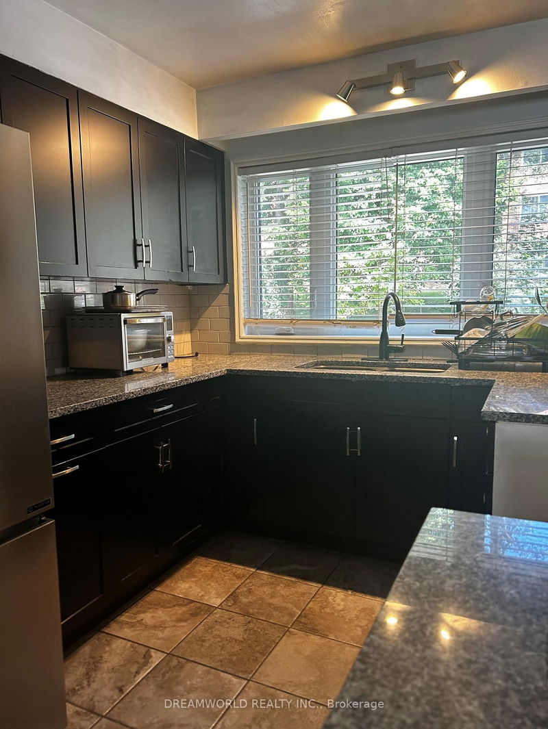 Preview image for 50 Grandravine Dr #8, Toronto