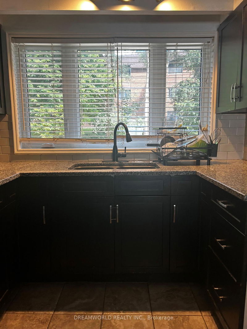 Preview image for 50 Grandravine Dr #8, Toronto
