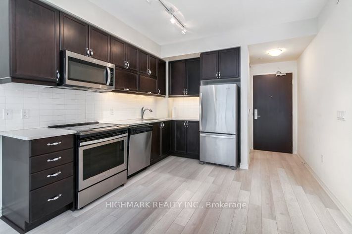 Preview image for 39 Annie Craig Dr #308, Toronto