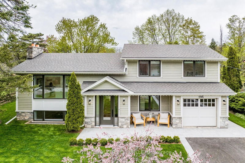 Preview image for 1195 Willowbrook Dr, Oakville