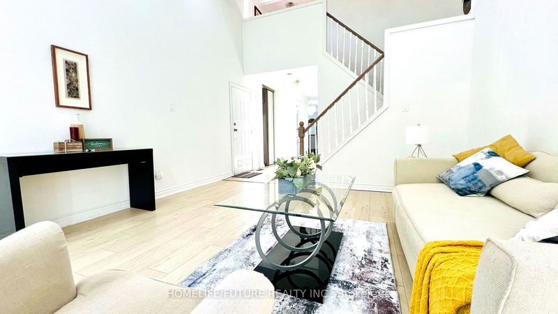 Preview image for 16 Newington Cres, Toronto