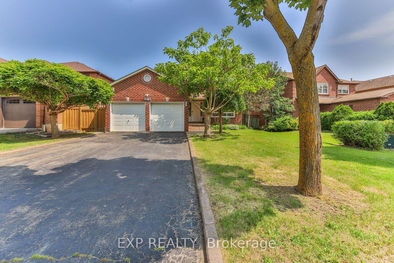 Preview image for 3178 Huxley Dr, Mississauga