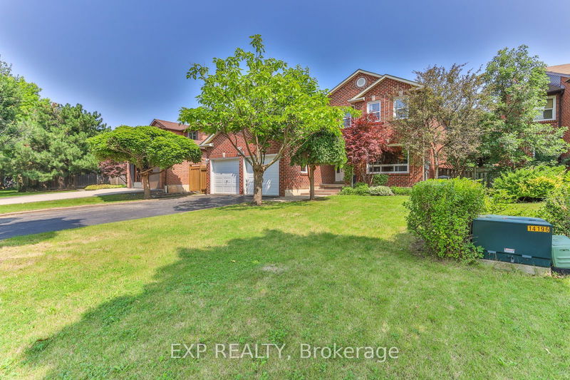 Preview image for 3178 Huxley Dr, Mississauga