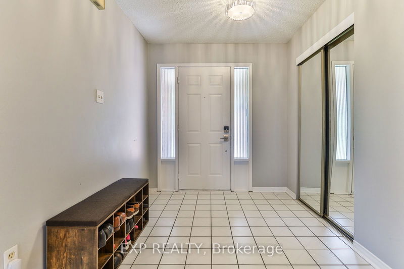 Preview image for 3178 Huxley Dr, Mississauga