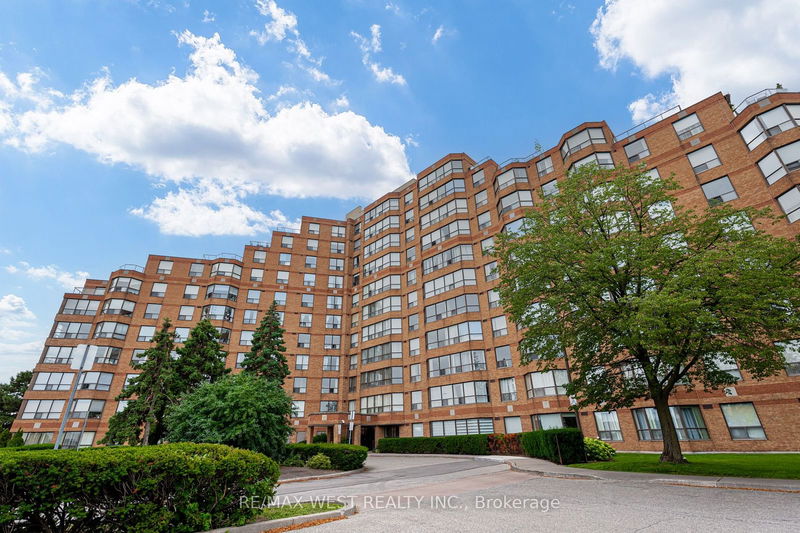 Preview image for 6 Humberline Dr #320, Toronto