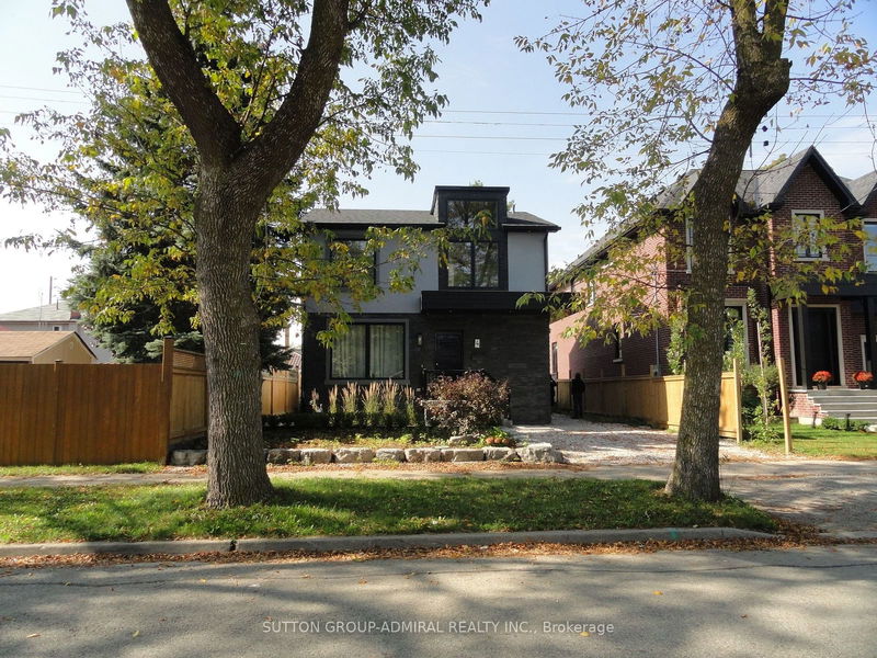 Preview image for 4 Treeview Dr, Toronto