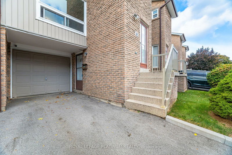 Preview image for 640 Rathburn Rd E #31, Mississauga