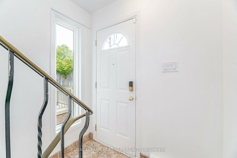 Preview image for 640 Rathburn Rd E #31, Mississauga