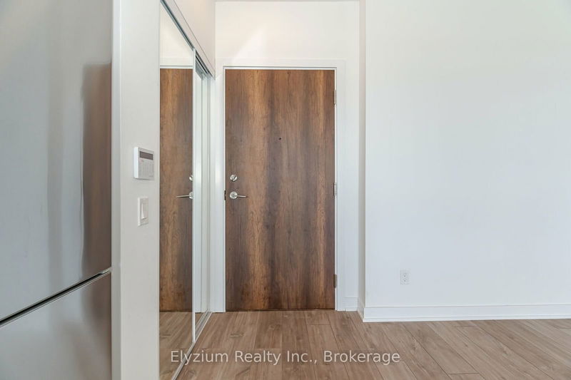 Preview image for 251 Manitoba St #2701, Toronto