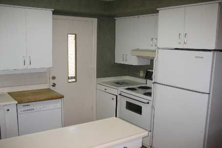 Preview image for 9 Farningham Cres, Toronto