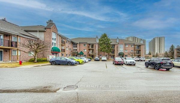 Preview image for 3085 Kingsway Dr #44, Kitchener