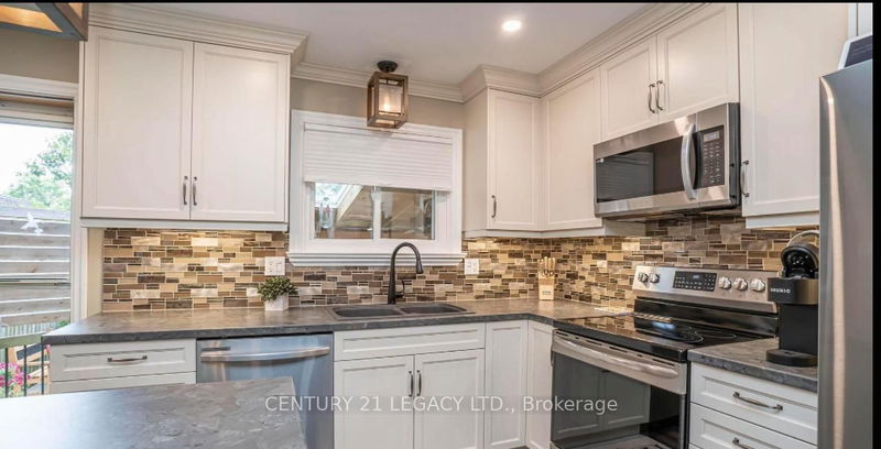 Preview image for 971 Eagle Cres, London South