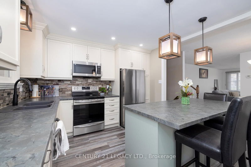Preview image for 971 Eagle Cres, London South