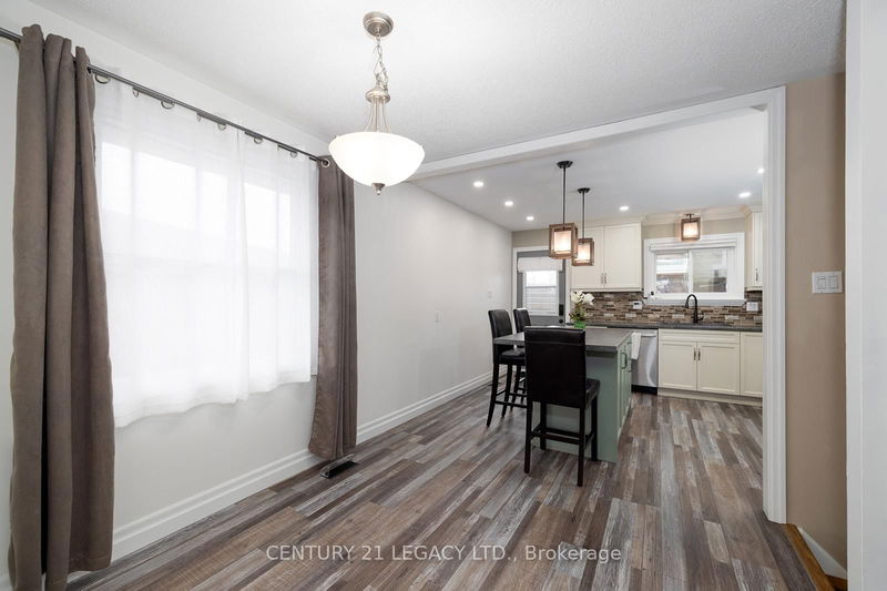 Preview image for 971 Eagle Cres, London South