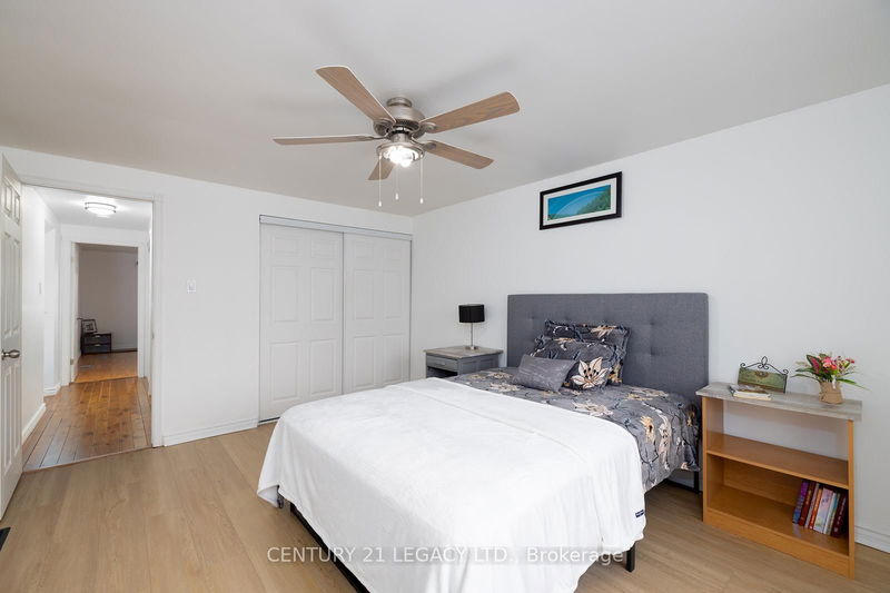 Preview image for 971 Eagle Cres, London South