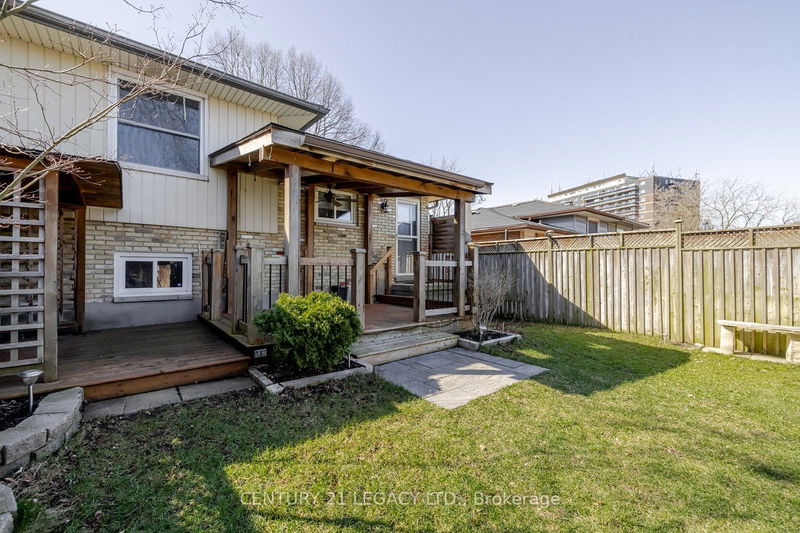 Preview image for 971 Eagle Cres, London South