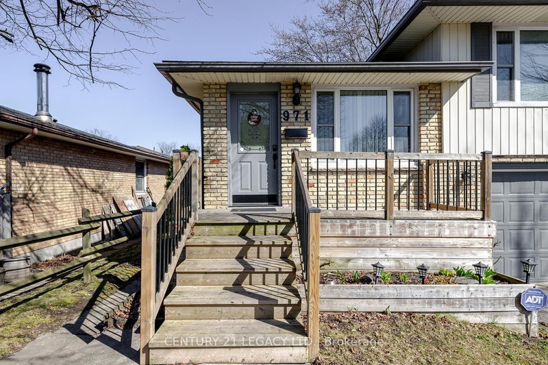 Preview image for 971 Eagle Cres, London South