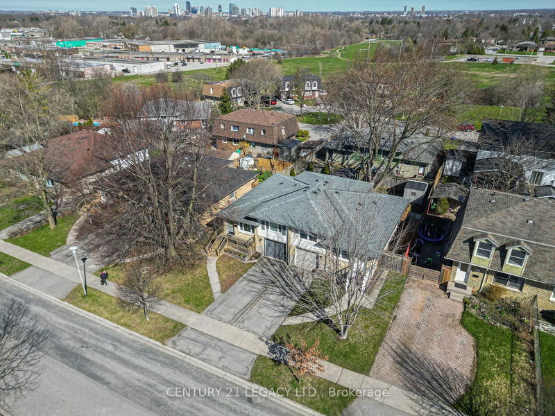 Preview image for 971 Eagle Cres, London South