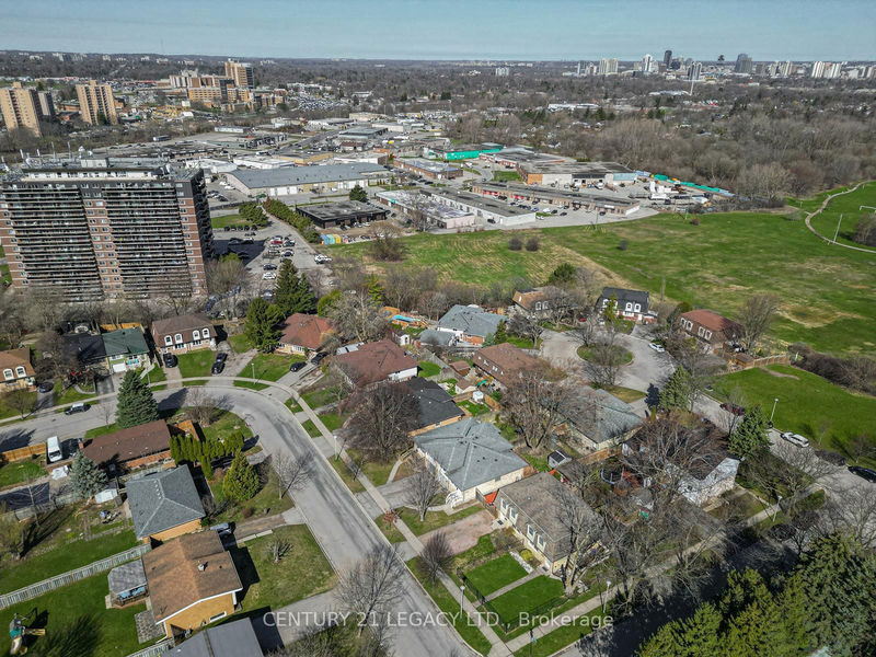 Preview image for 971 Eagle Cres, London South