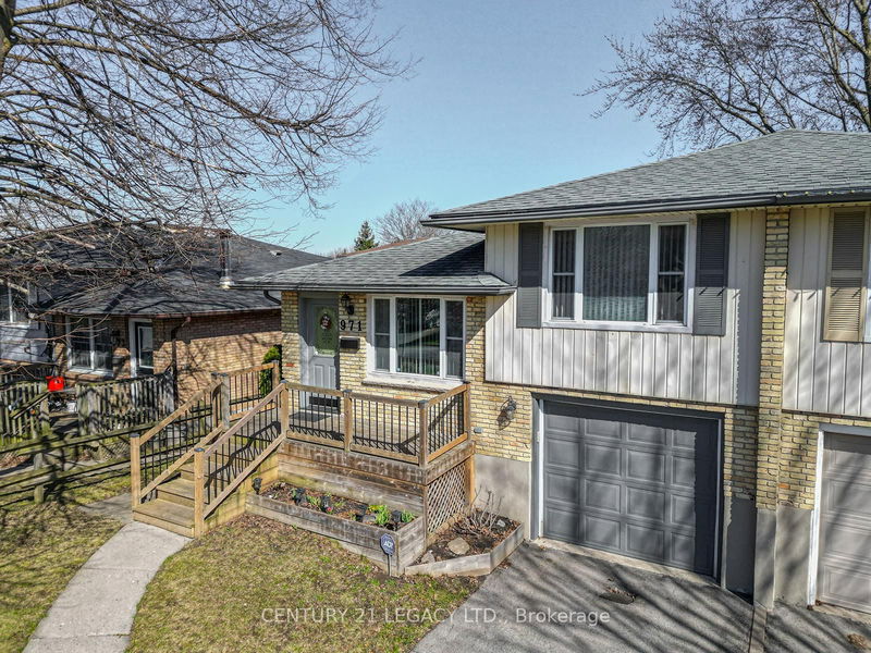 Preview image for 971 Eagle Cres, London South