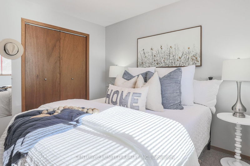 Preview image for 29 Clear Lake Crt, Hastings