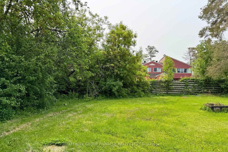 Preview image for 88 Albert St S, Kawartha Lakes