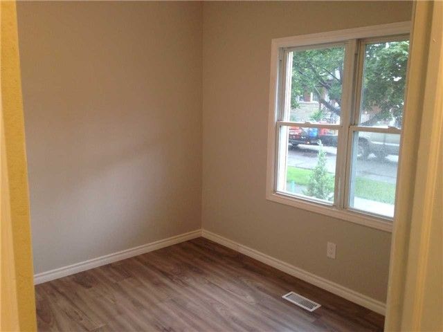 Preview image for 34 Brighton Ave, St. Catharines