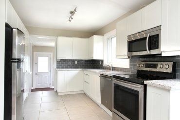Preview image for 304 Nelson St, Brantford