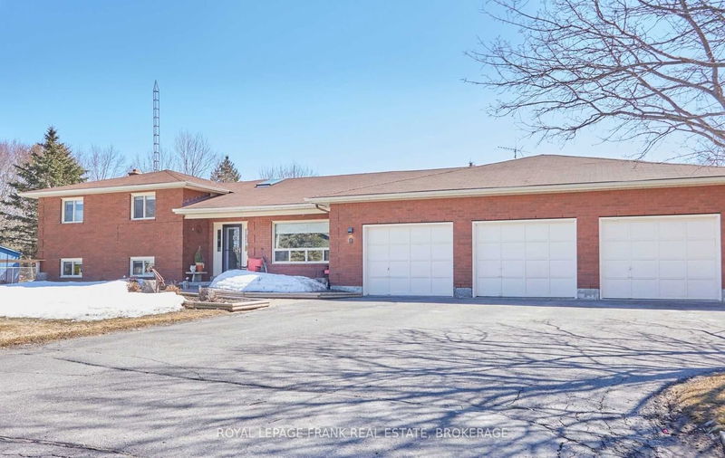 Preview image for 9 Longfield Dr, Kawartha Lakes