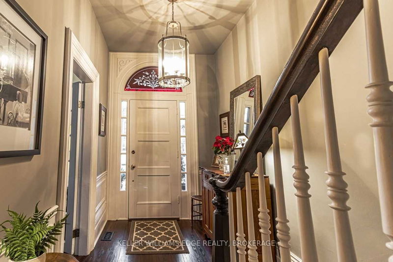 Preview image for 113 Dufferin Ave, Brantford