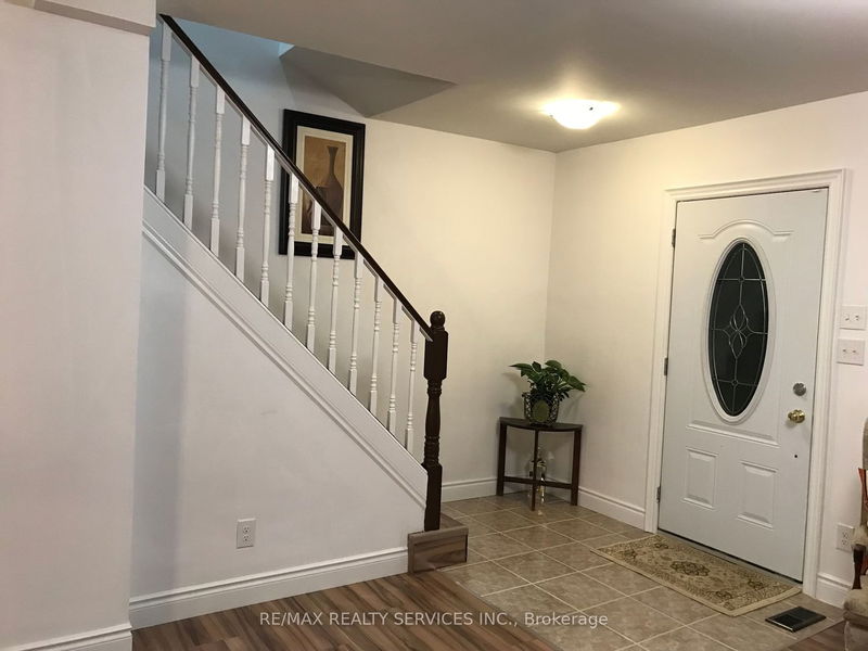 Preview image for 104 Chatham St, Belleville