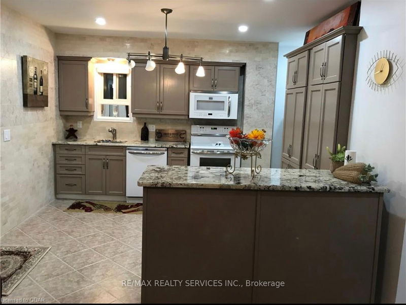 Preview image for 104 Chatham St, Belleville