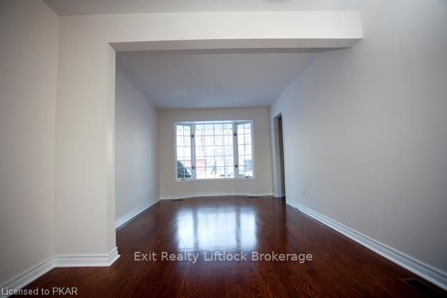 Preview image for 655 Pinewood Drive, Peterborough