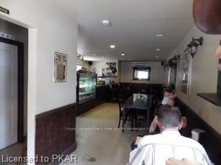 Preview image for 181 Hastings St N