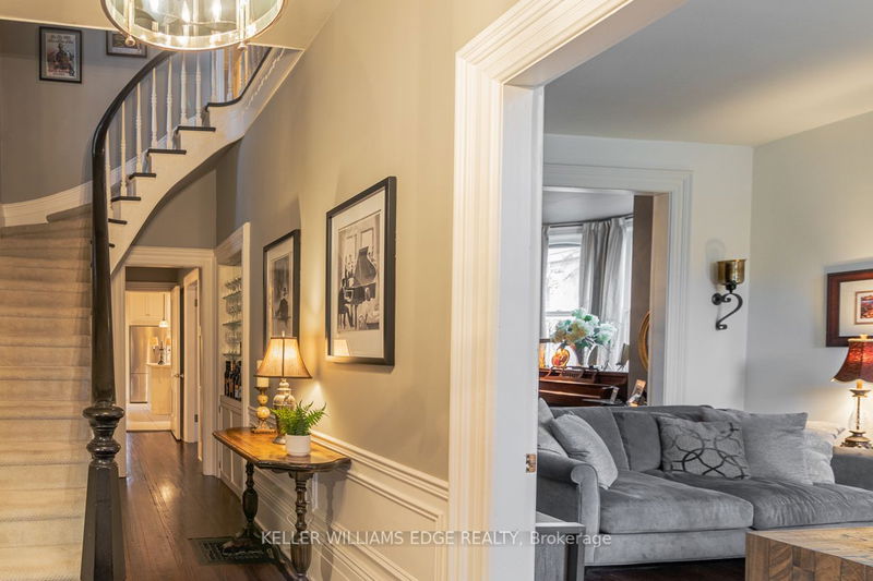 Preview image for 113 Dufferin Ave, Brantford