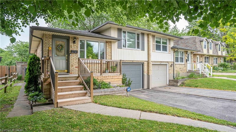 Preview image for 971 Eagle Crescent, London