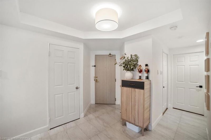 Preview image for 2155 Burnhamthorpe Road W #303, Mississauga